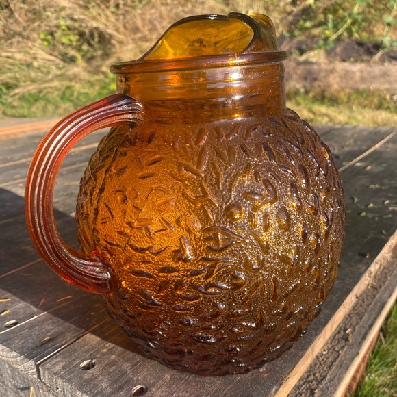 Vintage Anchor Hocking amber glass pitcher - Picture 4 of 12